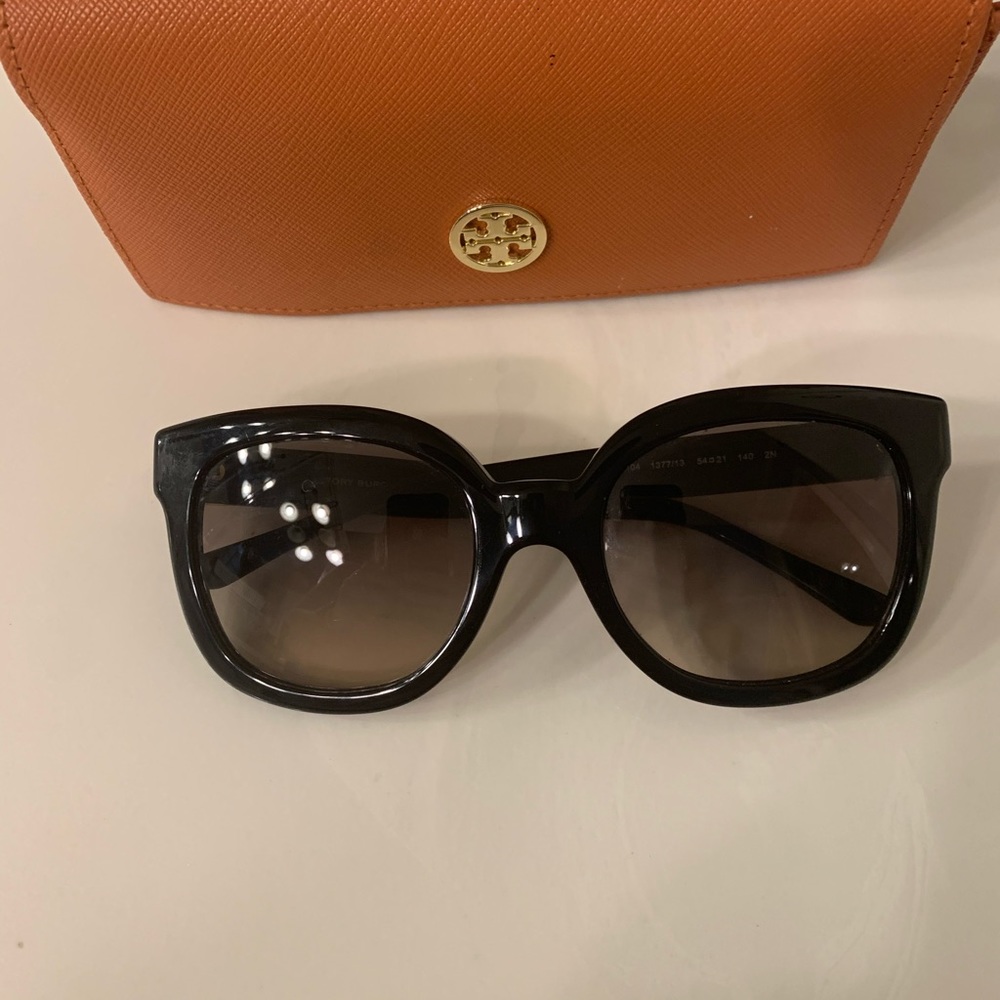 Tory Burch sunglasses with case